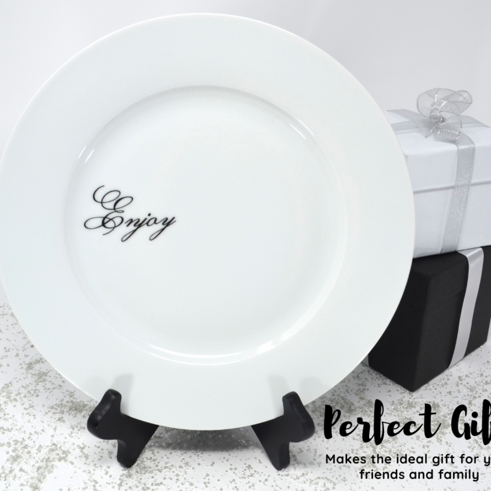 4 pc 8 in Elegant White Porcelain Dinner Plates - Picture 3 of 4